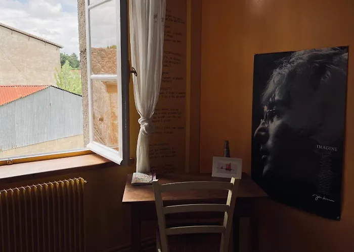 Le Couvent Quarto em Acomodações Particulares L'Hermenault