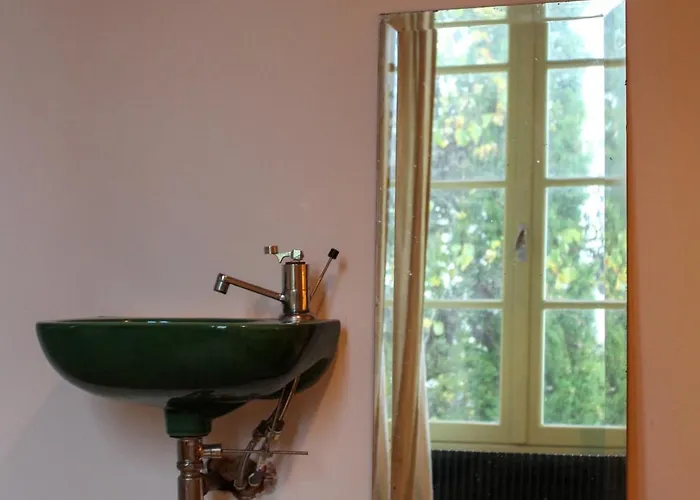 Quarto em Acomodações Particulares Le Couvent L'Hermenault